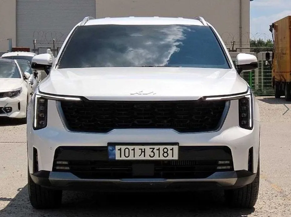 Kia Sorento — фото 1