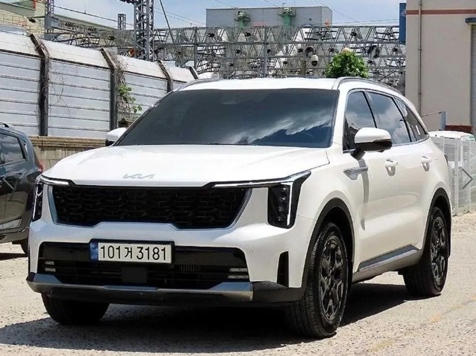 Kia Sorento — фото 8