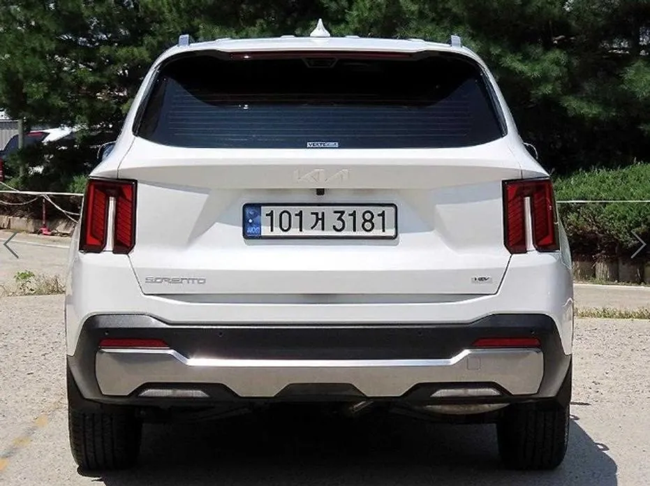 Kia Sorento — фото 7