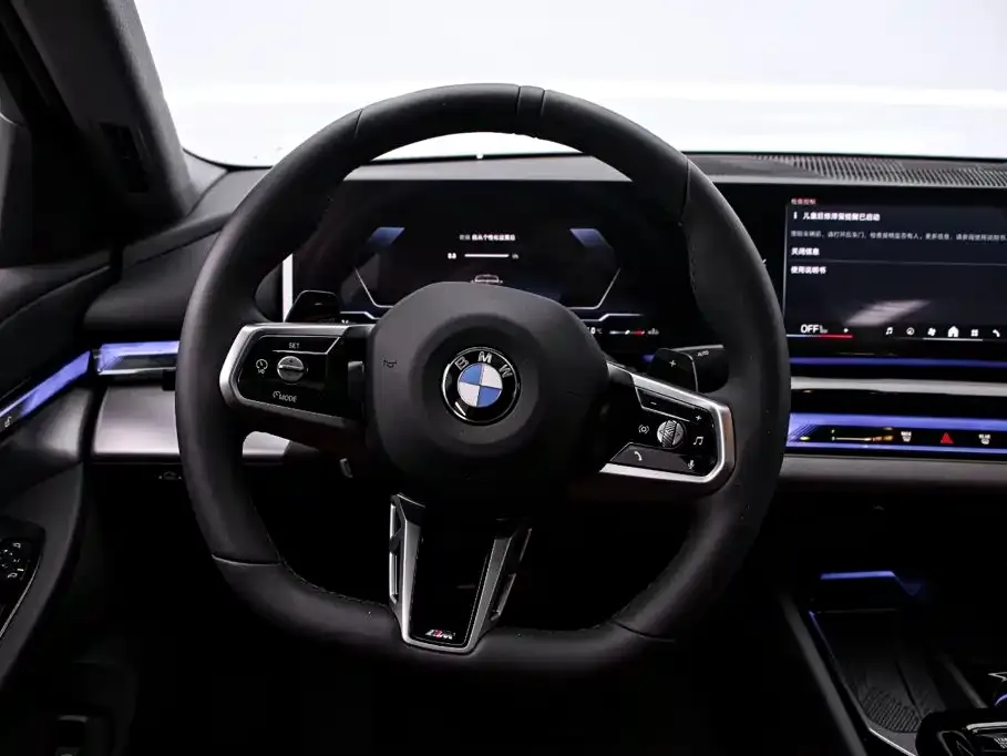 BMW 5 Series — фото 4