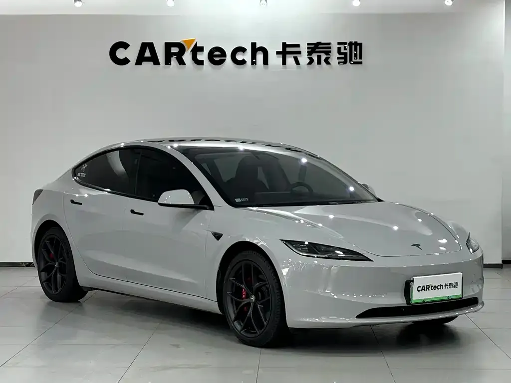 Tesla Model 3 — фото 6