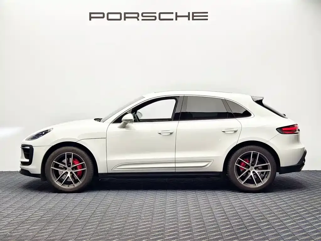 Porsche Macan — фото 9