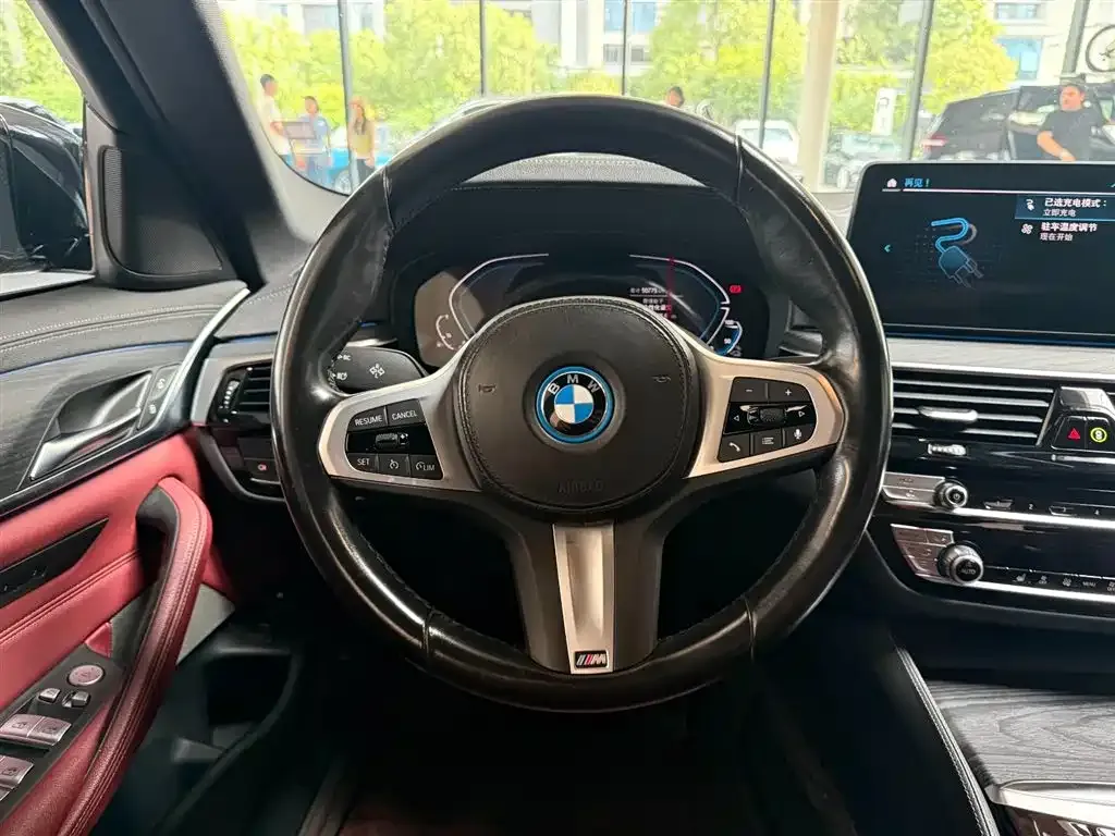 BMW 5 Series New Energy — фото 6