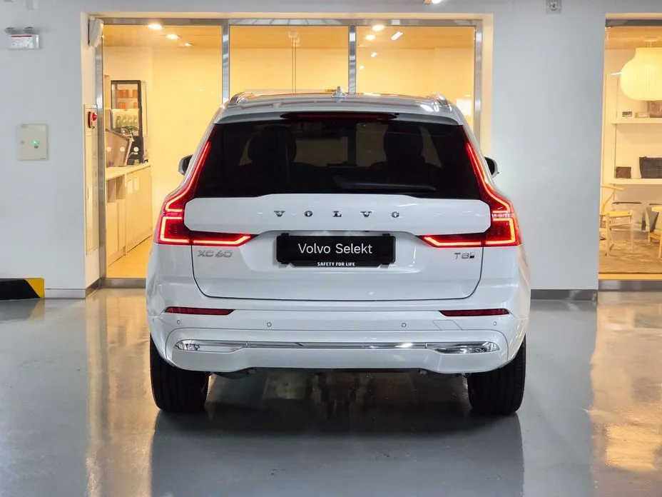 Volvo XC60 — фото 2