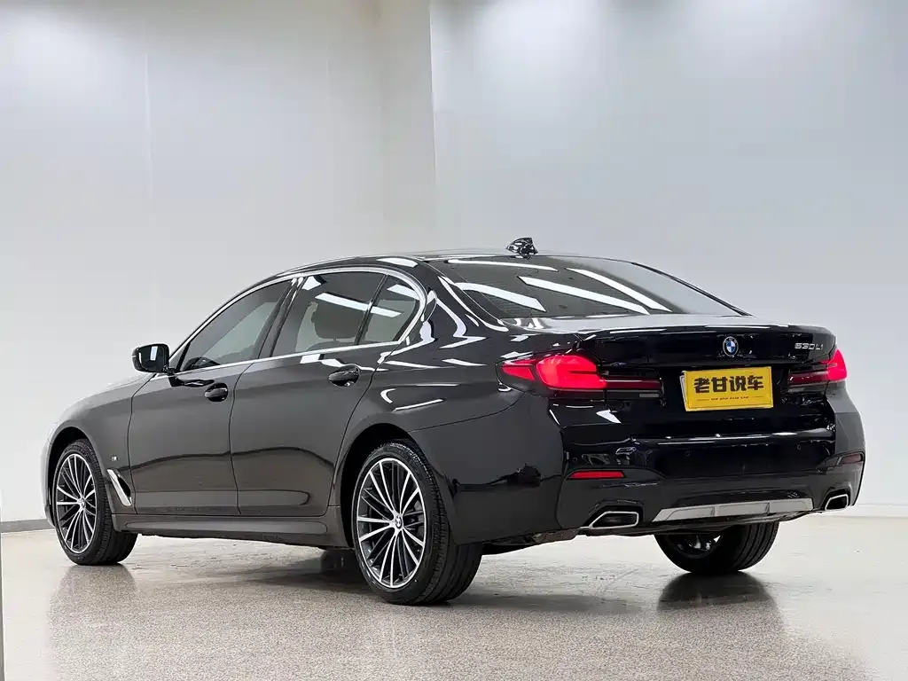 BMW 5 Series — фото 6