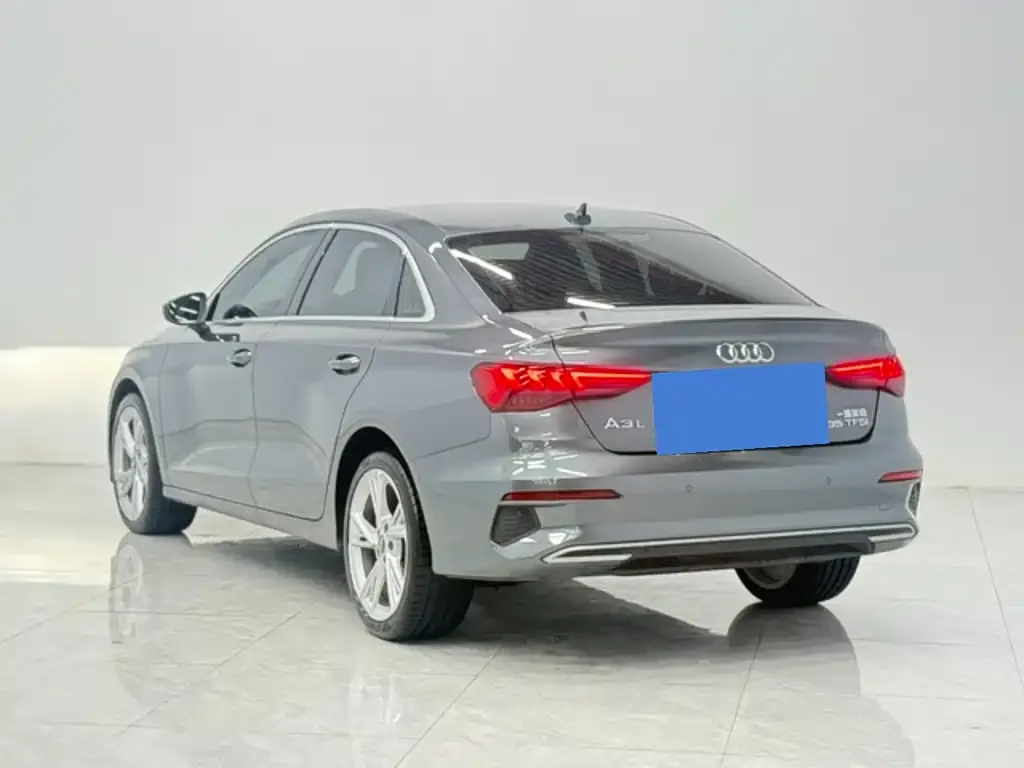Audi A3 — фото 2