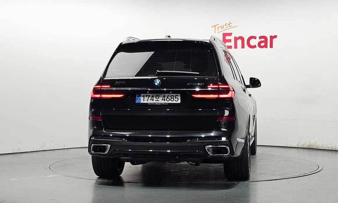 BMW X7 — фото 3