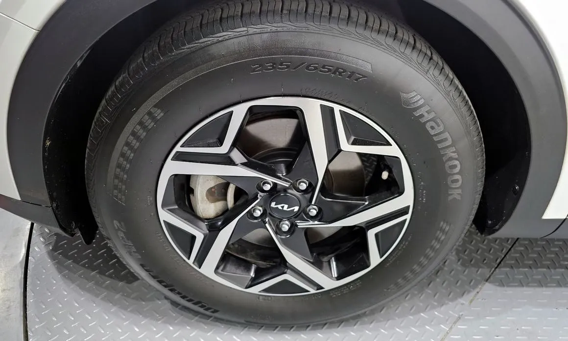 Kia Sportage — фото 7