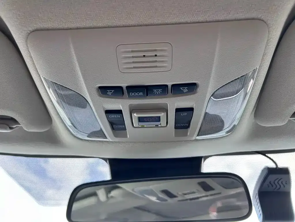 Toyota Corolla — фото 2