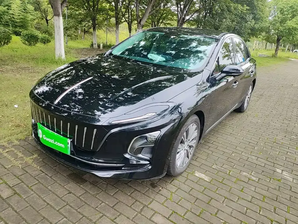 Hongqi E-QM5 — фото 9