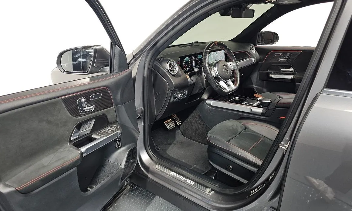 Mercedes-Benz GLB-Class — фото 10
