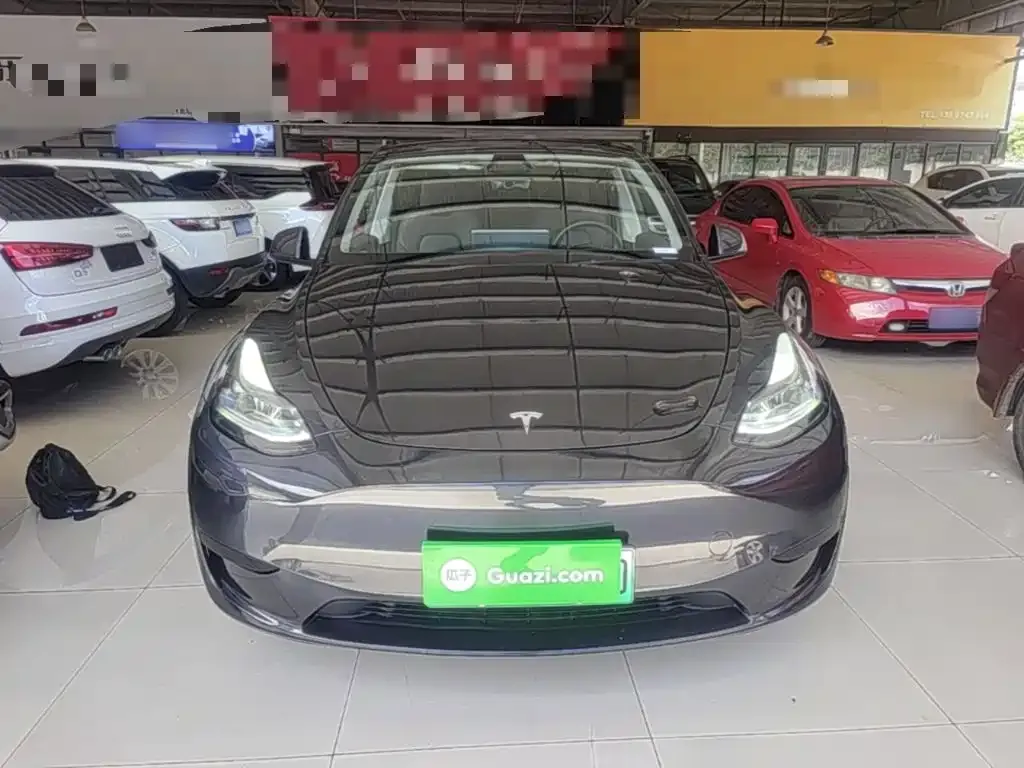 Tesla Model Y — фото 5