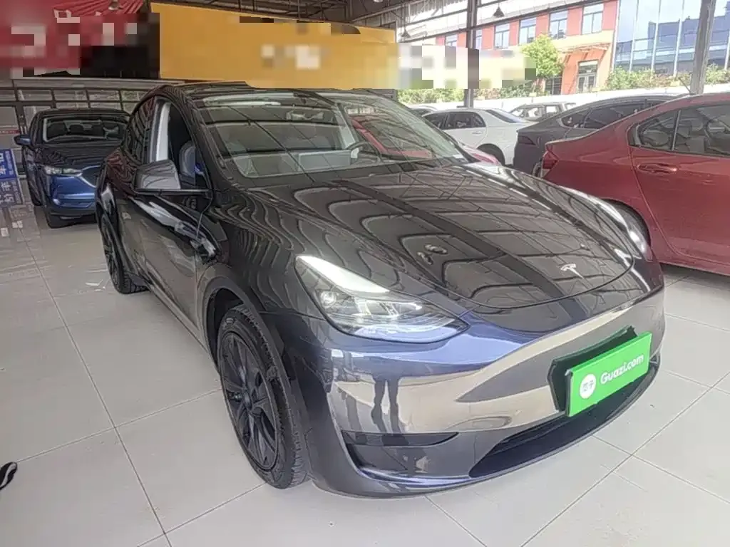 Tesla Model Y — фото 9