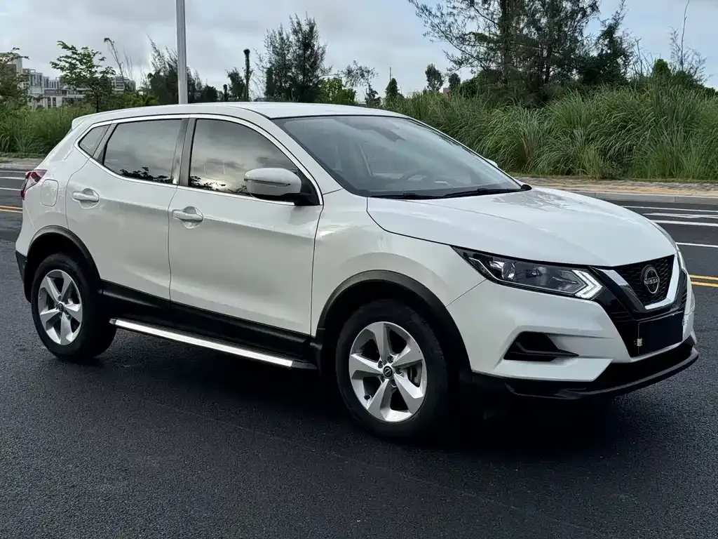 Nissan Qashqai — фото 4