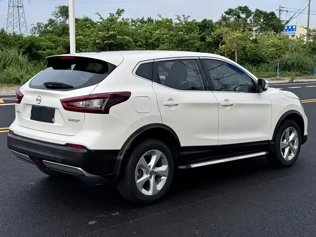 Nissan Qashqai — фото 5