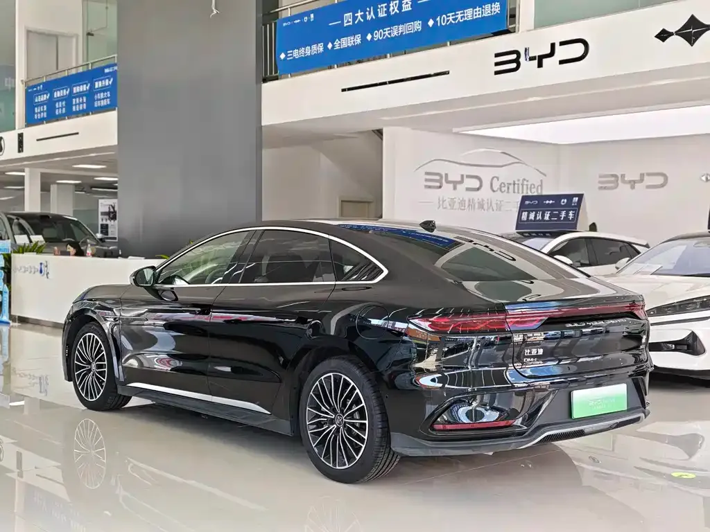 BYD Han — фото 5