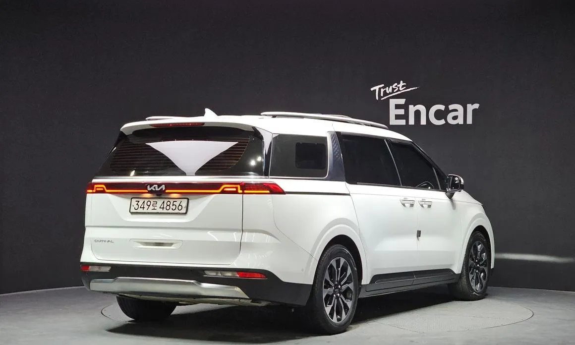 Kia Carnival — фото 2