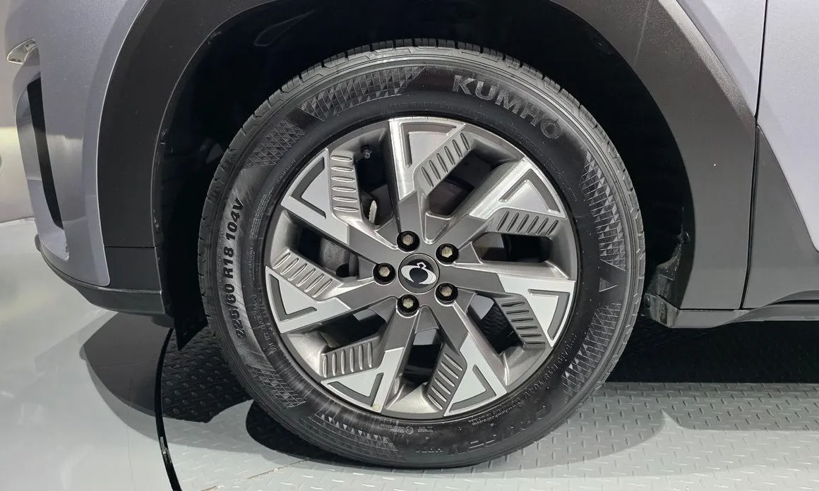 KG Mobility (Ssangyong) Torres — фото 9