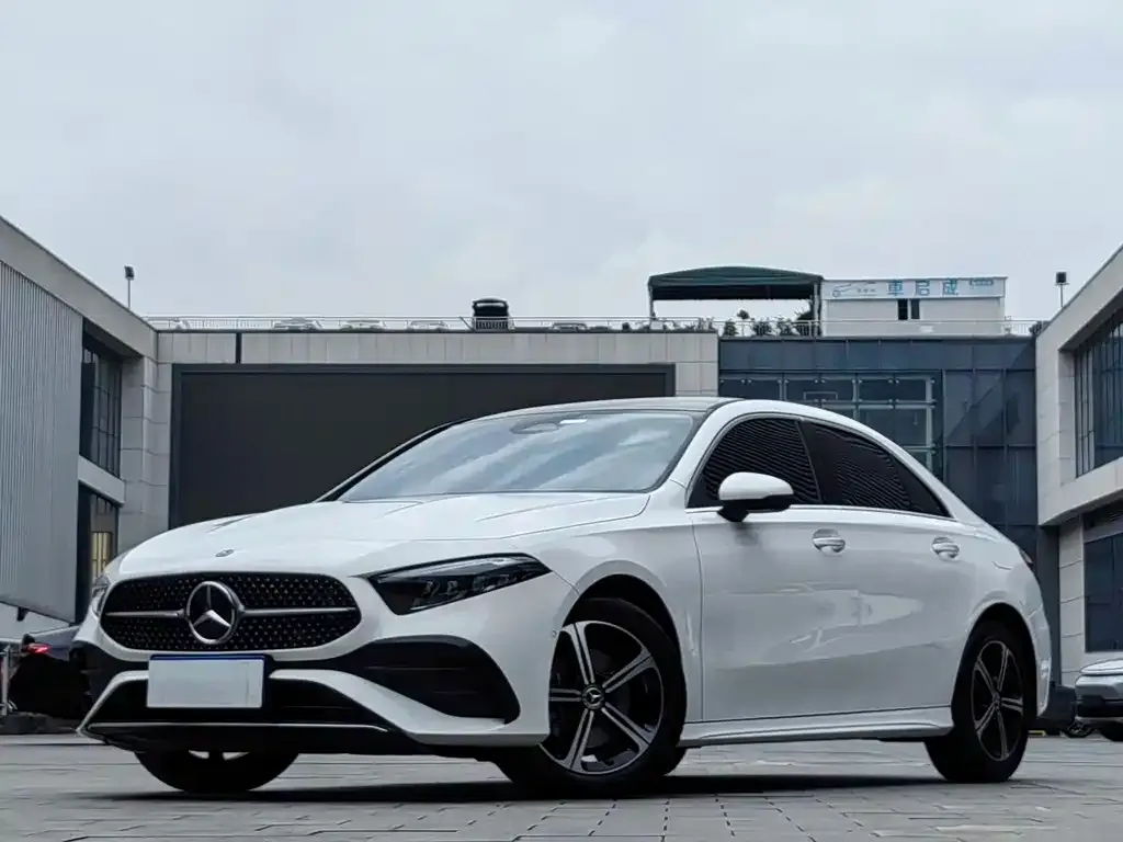 Mercedes-Benz A-Class — фото 1