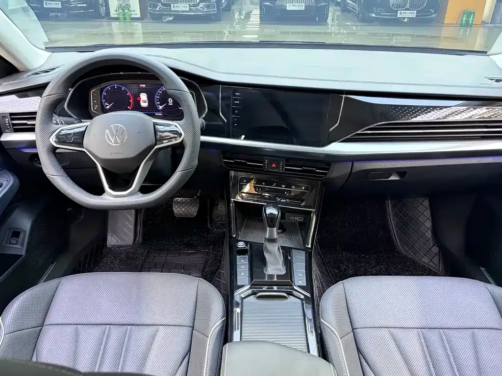 Volkswagen Passat — фото 9