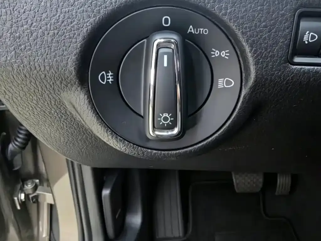 Skoda Kamiq — фото 10
