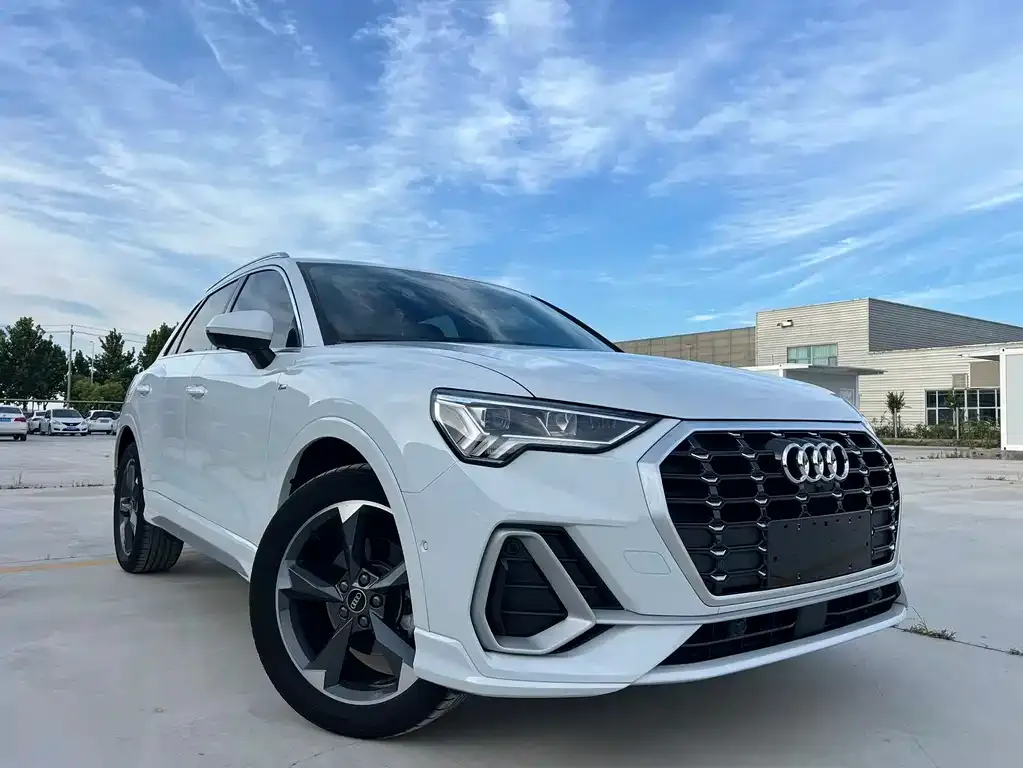 Audi Q3 — фото 3