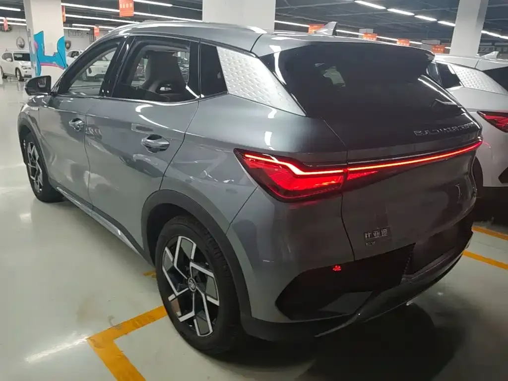 BYD Yuan Plus — фото 8