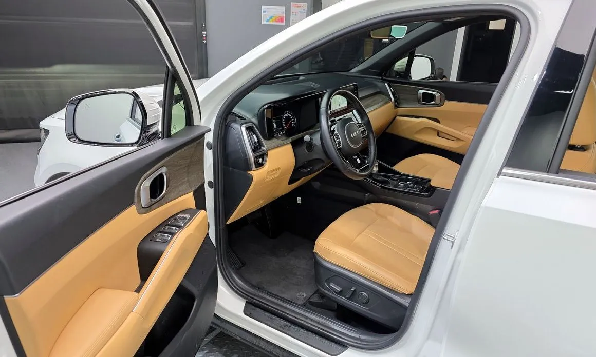 Kia Sorento — фото 9