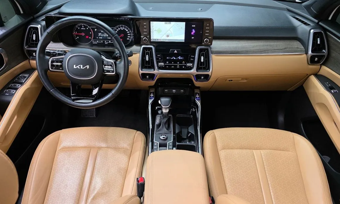 Kia Sorento — фото 10