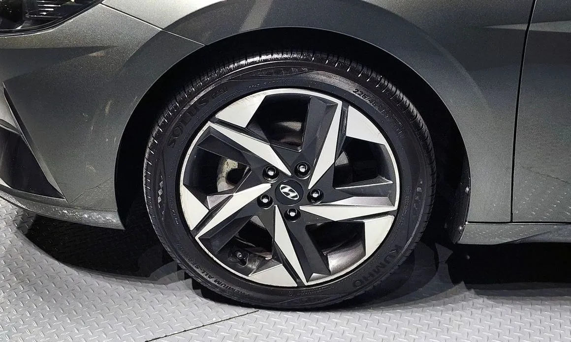 Hyundai AVANTE — фото 6