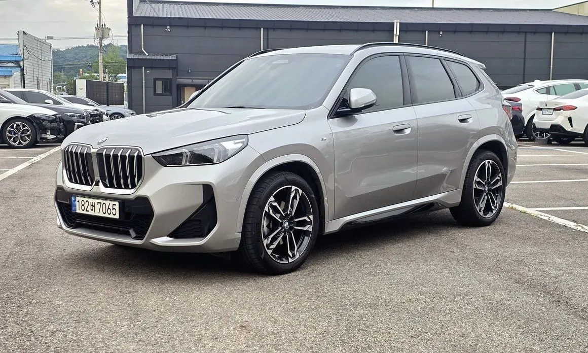 BMW X1 — фото 1