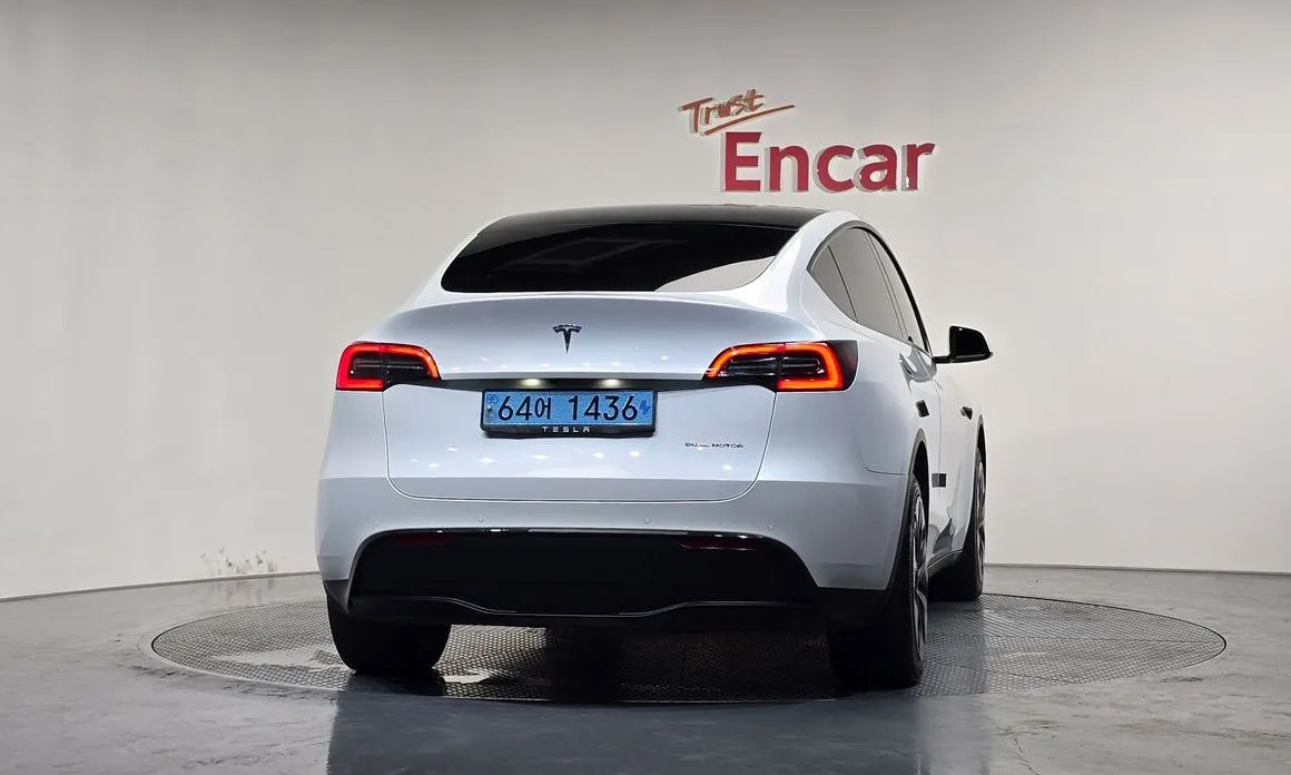 Tesla Model Y — фото 3