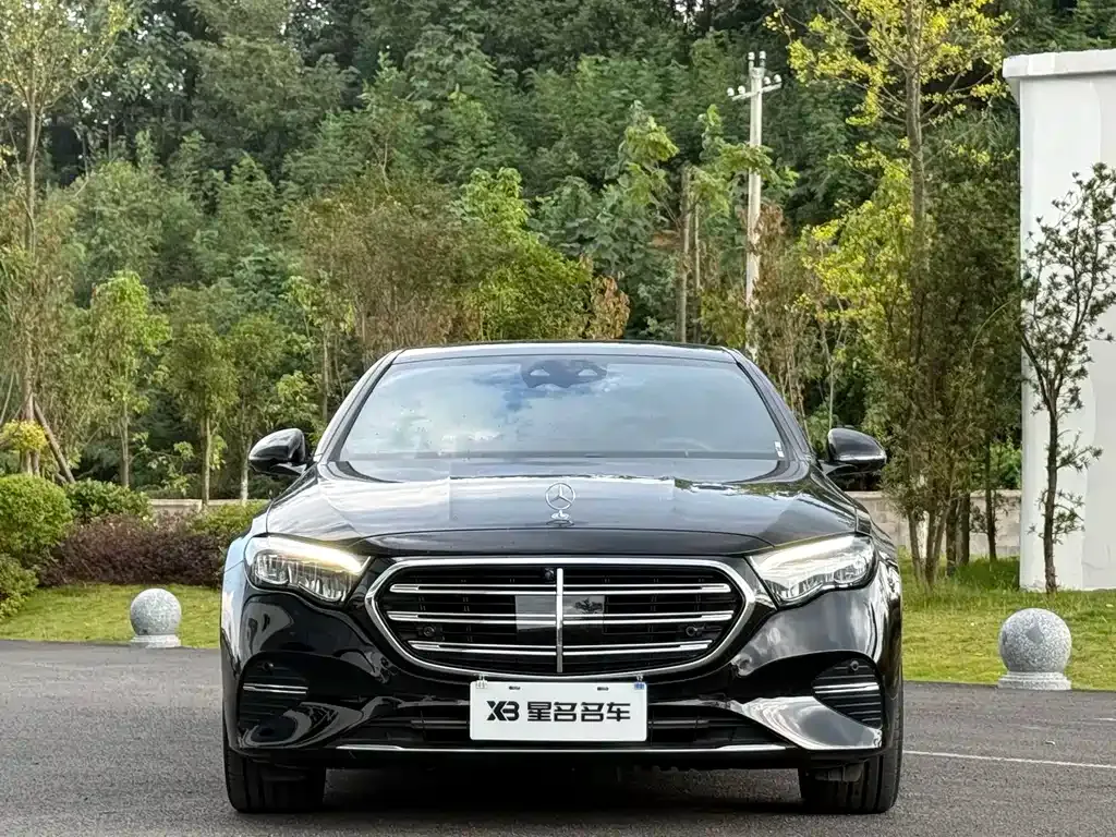 Mercedes-Benz E-Class — фото 10