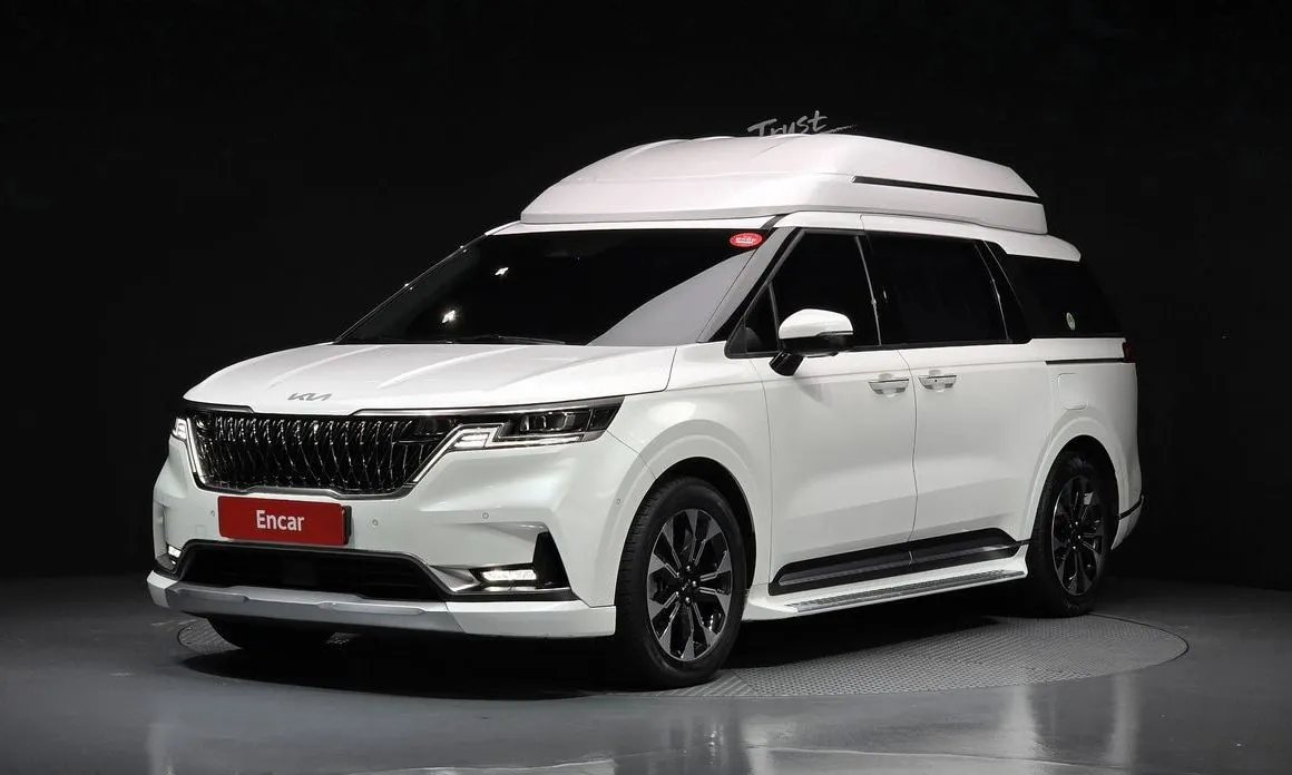 Kia Carnival — фото 1
