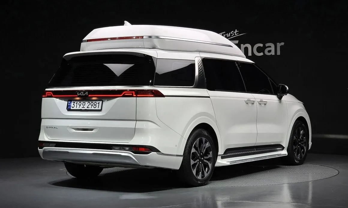 Kia Carnival — фото 5