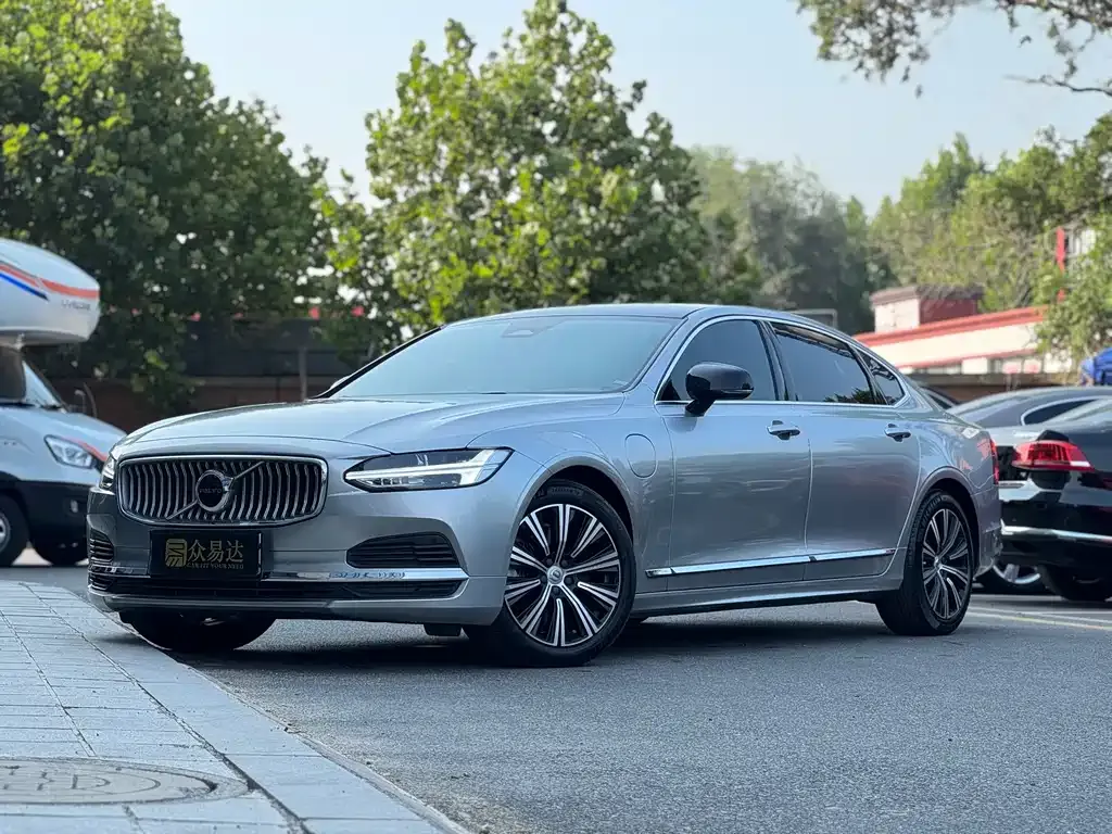 Volvo S90 PHEV — фото 1