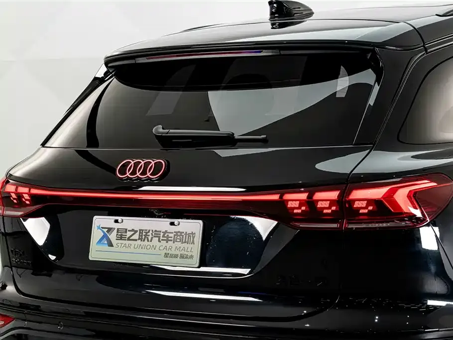 Audi Q6L e-tron — фото 3