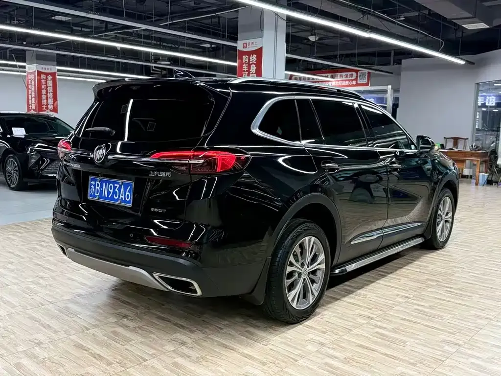 Buick Envision Plus — фото 9