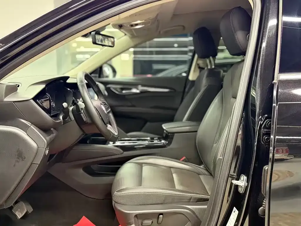 Buick Envision Plus — фото 8