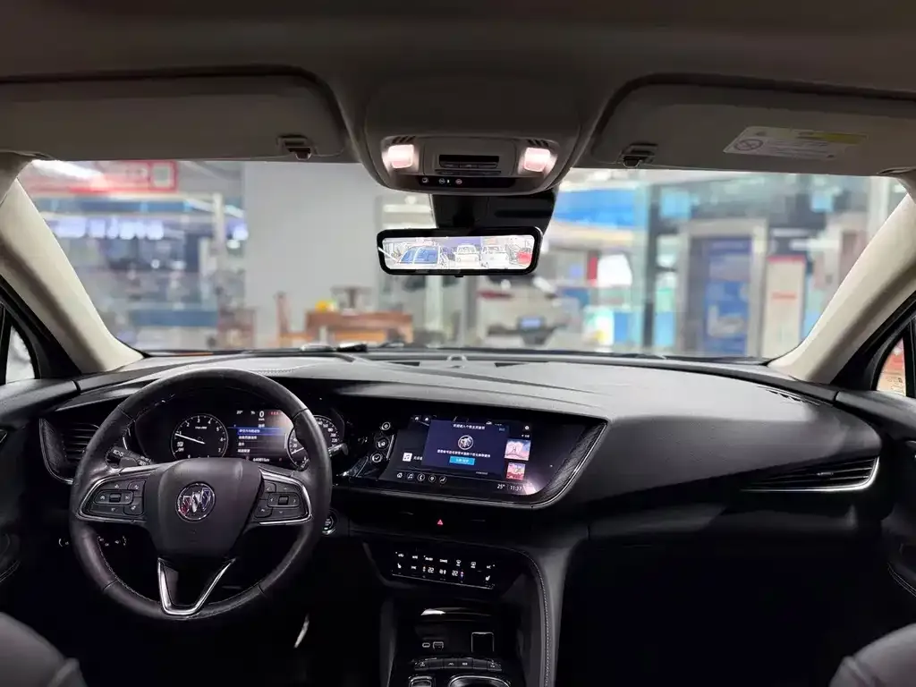 Buick Envision Plus — фото 3
