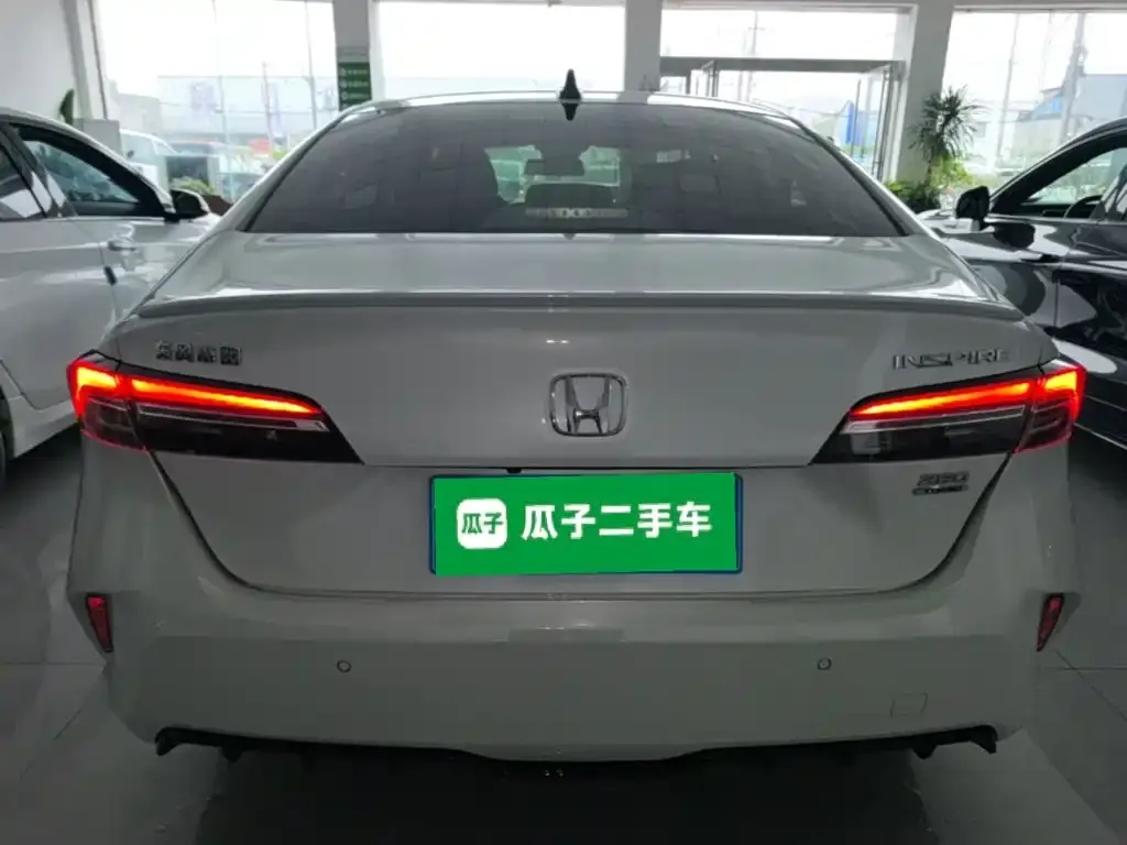 Honda Inspire — фото 5