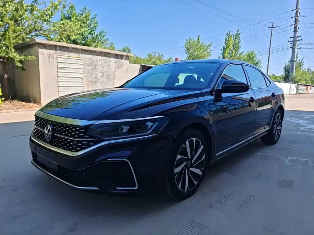 Volkswagen Passat — фото 2