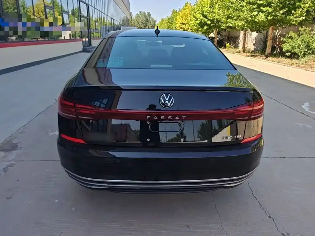 Volkswagen Passat — фото 9
