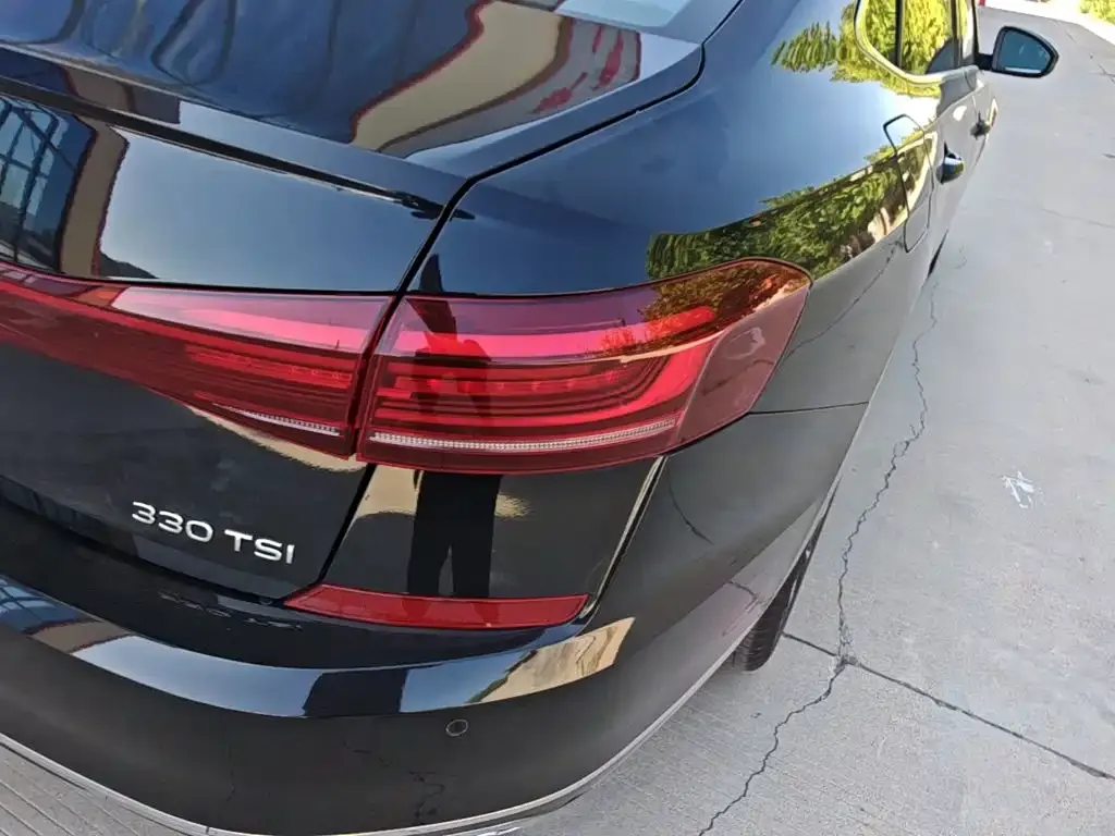 Volkswagen Passat — фото 3