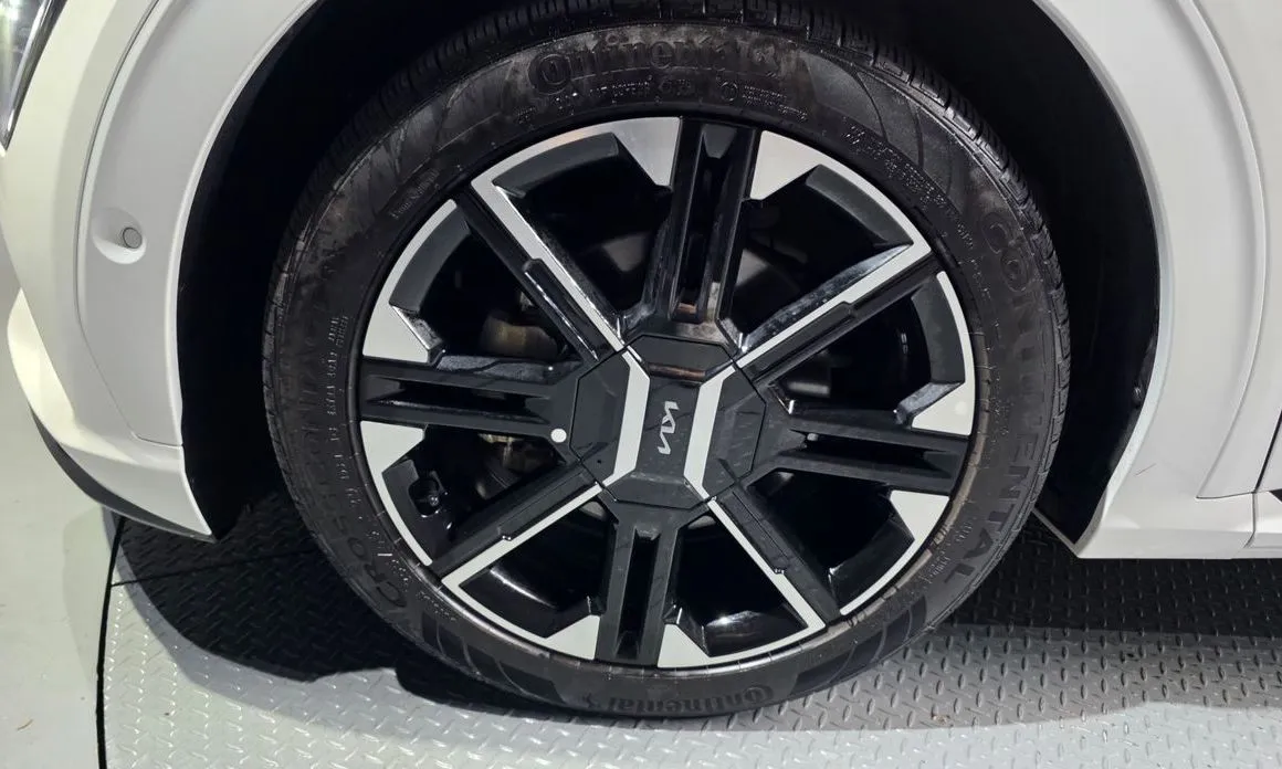 Kia EV6 — фото 3