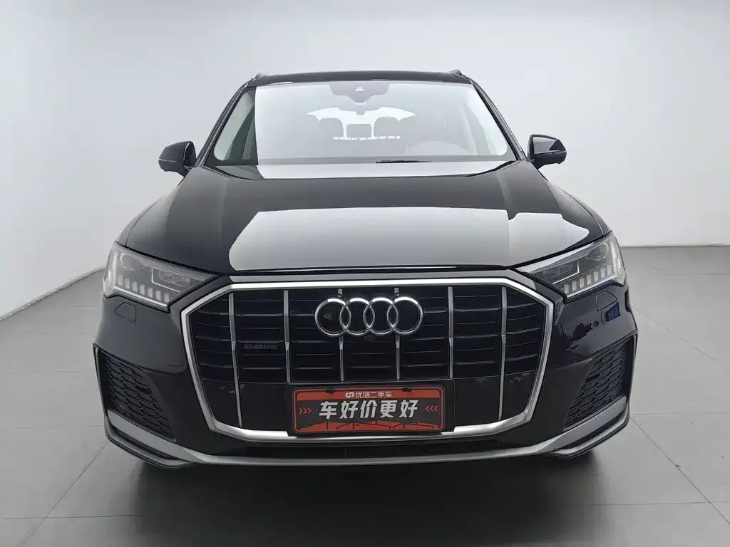 Audi Q7 — фото 9