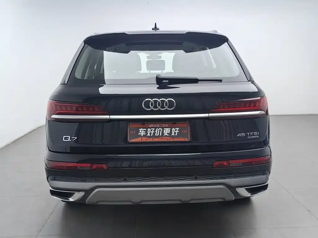 Audi Q7 — фото 2
