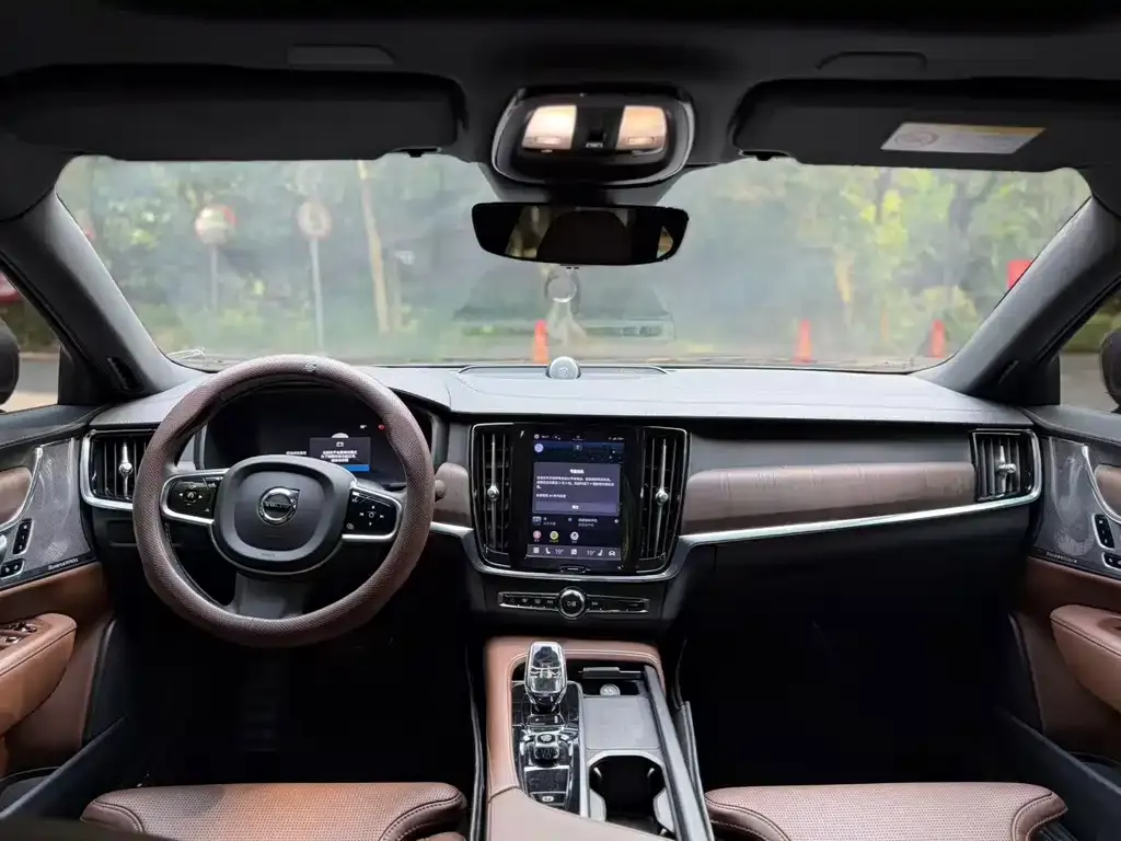 Volvo S90 — фото 2