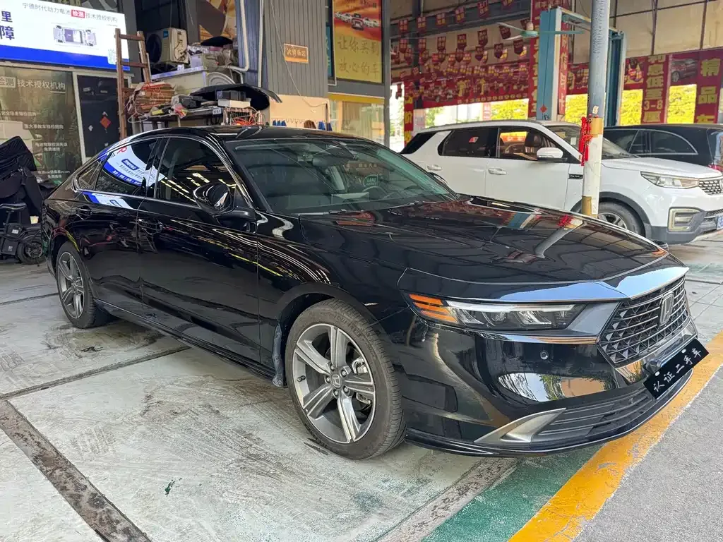 Honda Accord — фото 4