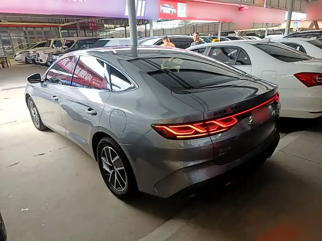 BYD Qin L — фото 4